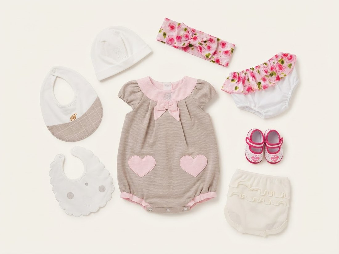 The Little Heart 8-Piece Baby Gift Box (3-6M), thumbnail 2